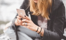 couple doucement sur les textos